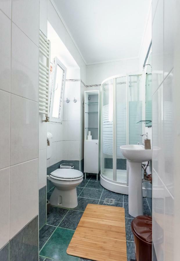 Kostas Apartments Брашов Екстериор снимка